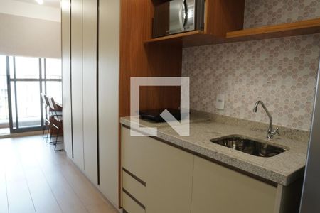 Cozinha de kitnet/studio para alugar com 1 quarto, 26m² em Cerqueira César, São Paulo