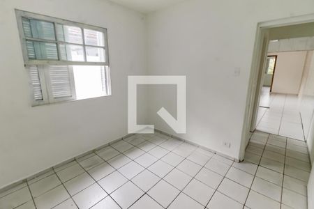 Quarto 1 de casa para alugar com 2 quartos, 60m² em Jardim Caboré, São Paulo