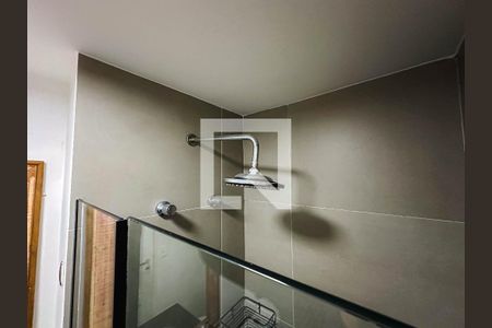 Banheiro de apartamento para alugar com 1 quarto, 32m² em Bom Retiro, São Paulo