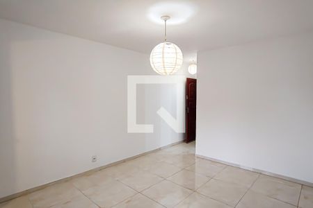 sala de apartamento para alugar com 2 quartos, 52m² em Taquara, Rio de Janeiro