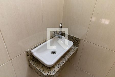 Lavabo de apartamento para alugar com 3 quartos, 120m² em Vila Moinho Velho, São Paulo