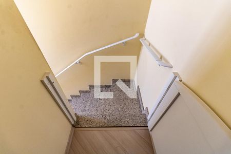 Escada de apartamento para alugar com 3 quartos, 120m² em Vila Moinho Velho, São Paulo