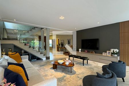 Sala de casa de condomínio à venda com 3 quartos, 590m² em Alphaville, Santana de Parnaíba