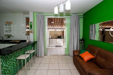 Sala de apartamento para alugar com 2 quartos, 120m² em Buritis, Belo Horizonte