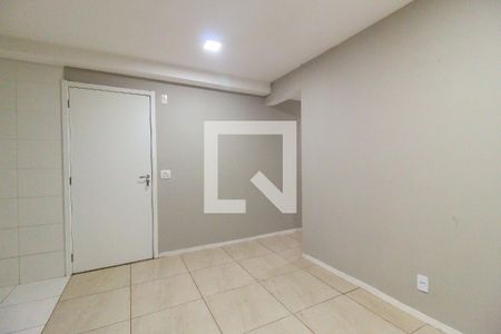 Sala de apartamento para alugar com 2 quartos, 41m² em Jardim Helian, São Paulo