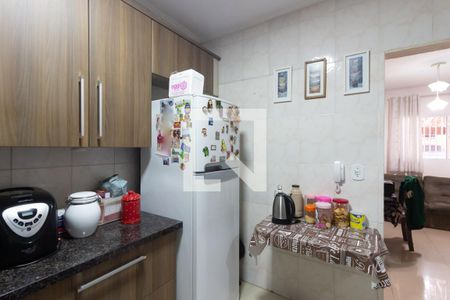 Cozinha de casa de condomínio à venda com 2 quartos, 87m² em Vila Carmosina, São Paulo