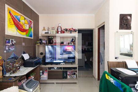 Sala de casa de condomínio à venda com 2 quartos, 87m² em Vila Carmosina, São Paulo