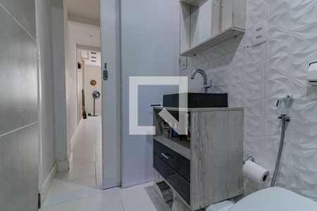 Banheiro de kitnet/studio à venda com 1 quarto, 26m² em Leme, Rio de Janeiro