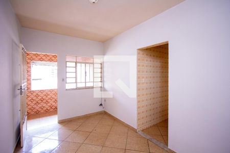 Sala de casa para alugar com 3 quartos, 80m² em Porto Novo, São Gonçalo