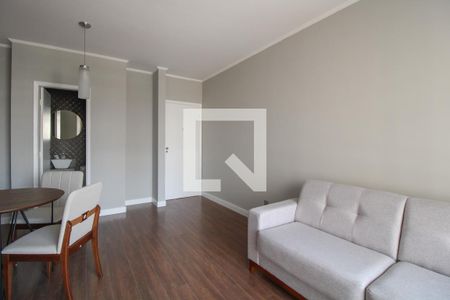 Sala de apartamento à venda com 1 quarto, 60m² em Cambuí, Campinas