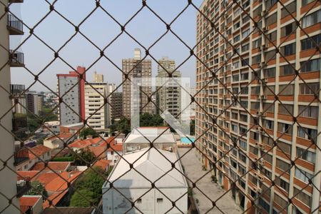 Vista de apartamento à venda com 1 quarto, 60m² em Cambuí, Campinas