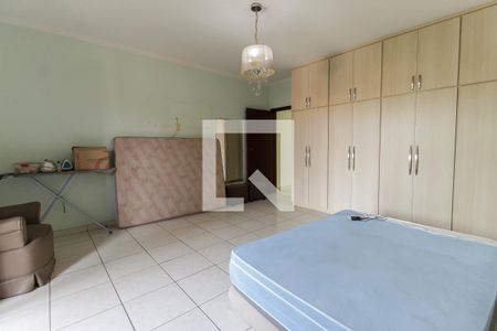 Quarto 1 de casa para alugar com 3 quartos, 400m² em Vila Princesa Isabel, São Paulo