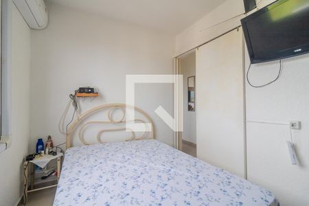 Quarto 1 de apartamento à venda com 2 quartos, 40m² em Cavalhada, Porto Alegre