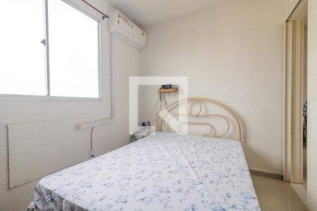 Quarto 1 de apartamento à venda com 2 quartos, 40m² em Cavalhada, Porto Alegre