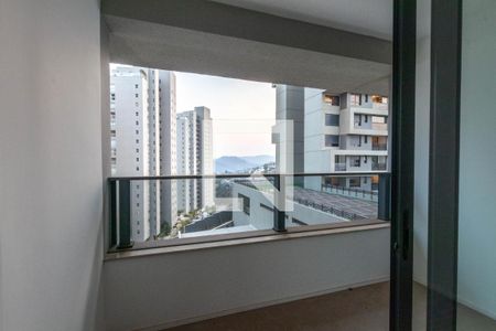 Varanda de apartamento à venda com 2 quartos, 76m² em Vila da Serra, Nova Lima