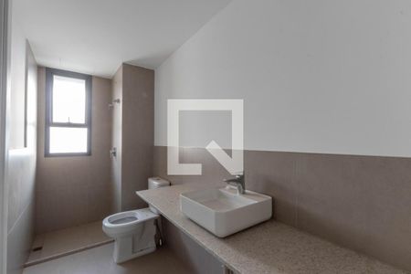 Banheiro de apartamento à venda com 2 quartos, 76m² em Vila da Serra, Nova Lima