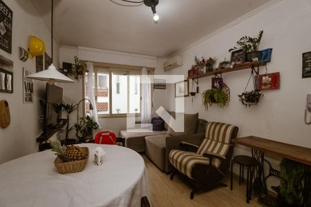 Sala de apartamento à venda com 2 quartos, 60m² em Santo Antônio, Porto Alegre