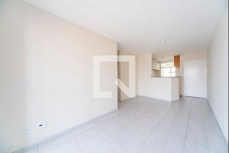 Sala de apartamento à venda com 3 quartos, 60m² em Vila Scarpelli, Santo André