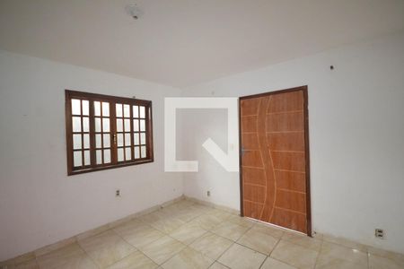 Sala de casa para alugar com 1 quarto, 60m² em Comendador Soares, Nova Iguaçu