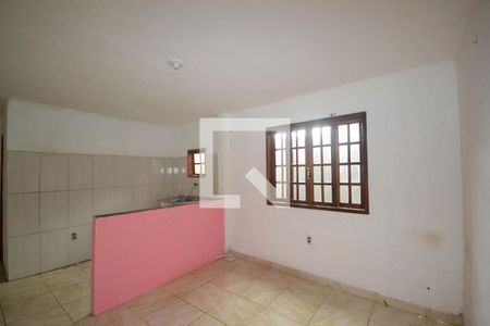 Sala de casa para alugar com 1 quarto, 60m² em Comendador Soares, Nova Iguaçu