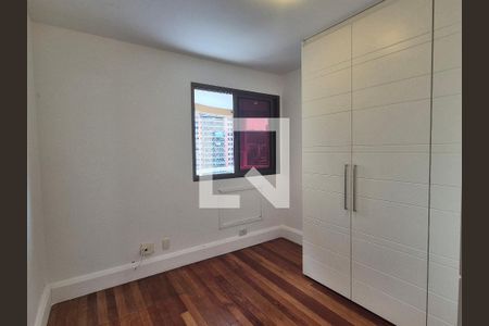 Quarto 1 de apartamento para alugar com 2 quartos, 72m² em Barra da Tijuca, Rio de Janeiro