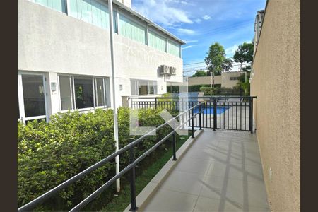 Apartamento à venda com 2 quartos, 64m² em Vila Mangalot, São Paulo