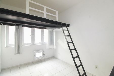 Sala/Quarto de kitnet/studio para alugar com 1 quarto, 30m² em Copacabana, Rio de Janeiro