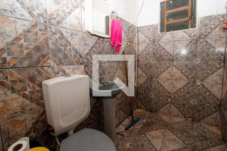 Banheiro de casa à venda com 2 quartos, 128m² em Colégio Batista, Belo Horizonte