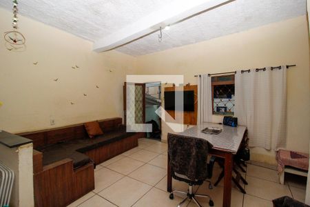 Sala  de casa à venda com 2 quartos, 128m² em Colégio Batista, Belo Horizonte