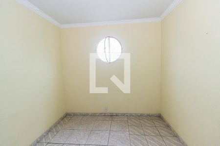 Sala de casa para alugar com 2 quartos, 65m² em Marechal Hermes, Rio de Janeiro