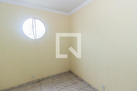 Sala de casa para alugar com 2 quartos, 65m² em Marechal Hermes, Rio de Janeiro