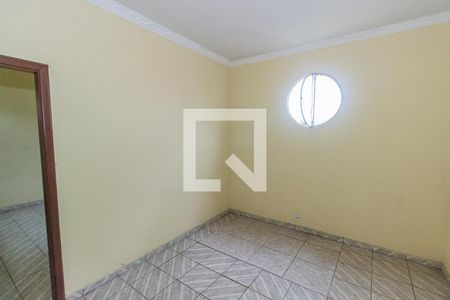 Sala de casa para alugar com 2 quartos, 65m² em Marechal Hermes, Rio de Janeiro