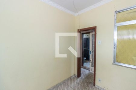 Sala de casa para alugar com 2 quartos, 65m² em Marechal Hermes, Rio de Janeiro