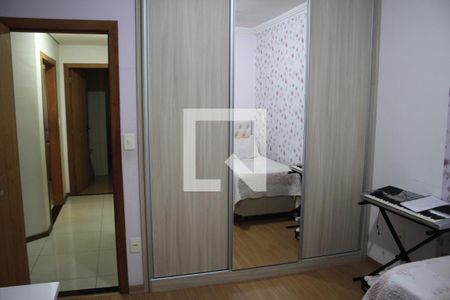 Quarto 1 de casa para alugar com 3 quartos, 150m² em Lindéia, Contagem