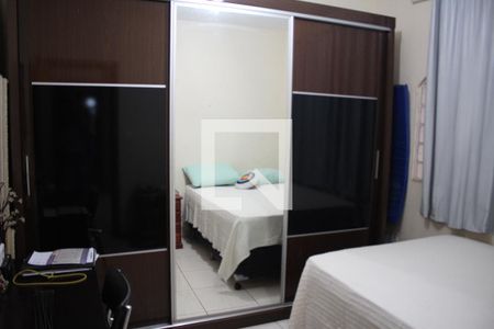 Quarto 2 de casa para alugar com 2 quartos, 170m² em Lindéia, Contagem