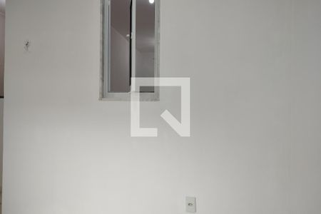 Sala de apartamento para alugar com 1 quarto, 40m² em Pechincha, Rio de Janeiro