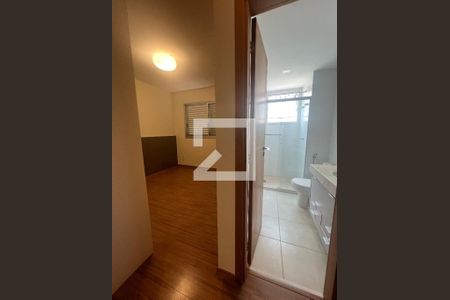 Suite de apartamento para alugar com 2 quartos, 72m² em Vila da Serra, Nova Lima