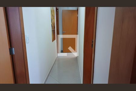 Corredor de apartamento à venda com 4 quartos, 89m² em Novo Eldorado, Contagem