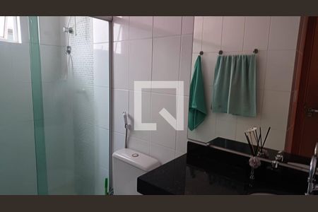 Banheiro suíte de apartamento à venda com 3 quartos, 89m² em Novo Eldorado, Contagem