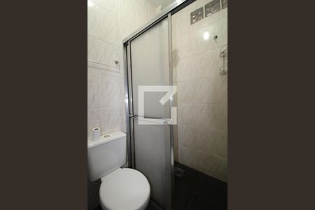 Banheiro de kitnet/studio para alugar com 1 quarto, 30m² em Cidade Universitária, Campinas