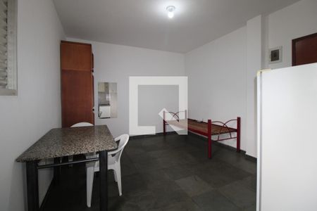 Sala de kitnet/studio para alugar com 1 quarto, 30m² em Cidade Universitária, Campinas