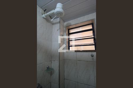 Banheiro de kitnet/studio para alugar com 1 quarto, 30m² em Cidade Universitária, Campinas