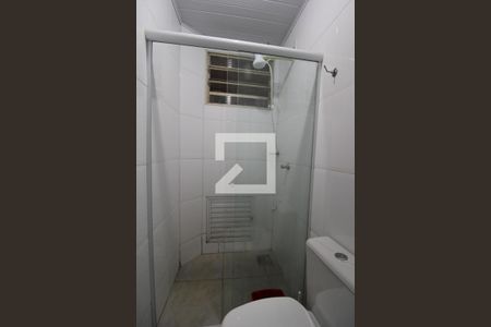 Banheiro de kitnet/studio para alugar com 1 quarto, 30m² em Cidade Universitária, Campinas