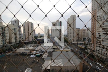 Vista da Suíte de apartamento para alugar com 2 quartos, 69m² em Setor Bueno, Goiânia