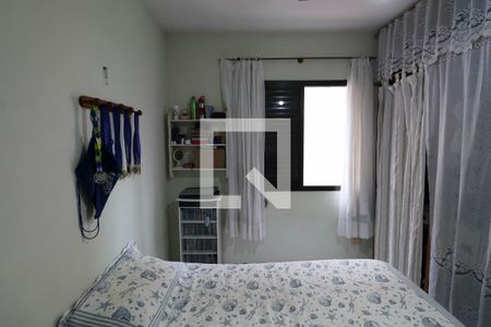 Quarto de apartamento para alugar com 2 quartos, 72m² em Jardim Las Palmas, Guarujá