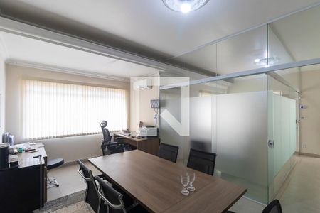 Sala de casa à venda com 4 quartos, 350m² em Taquaral, Campinas