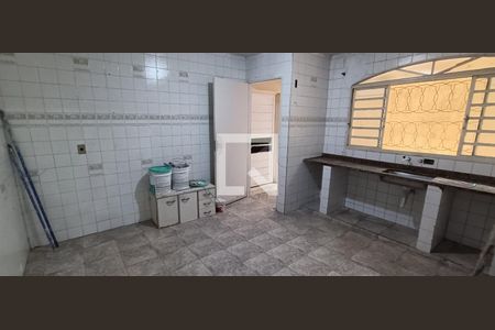 Cozinha de casa para alugar com 1 quarto, 60m² em Jardim Rosana, São Paulo