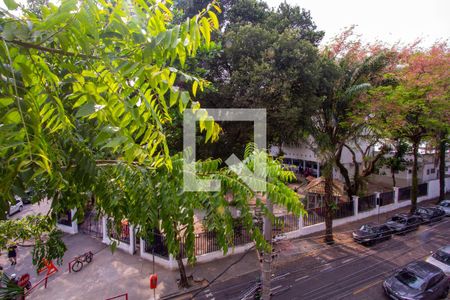 Vista da Sala de apartamento para alugar com 3 quartos, 90m² em Santa Rosa, Niterói