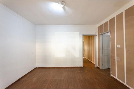 Sala de casa à venda com 6 quartos, 300m² em Jardim Santo Elias, São Paulo