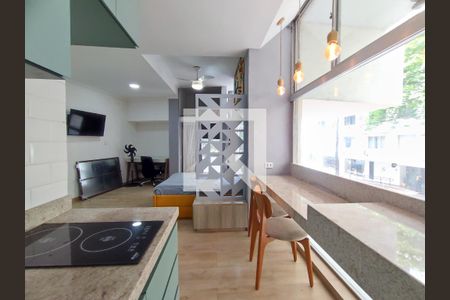 Cozinha americana de apartamento para alugar com 1 quarto, 33m² em Copacabana, Rio de Janeiro